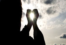 雷火电竞登录-蓝白风暴席卷绿茵：当世界杯王者碾压俱乐部王朝