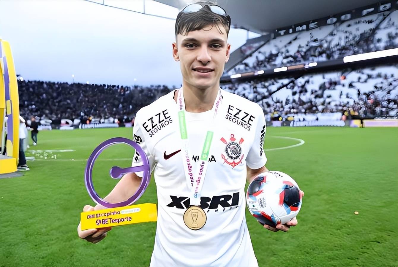 雷火电竞充值-巴甲联赛：科林蒂安队在比赛中逆袭，战胜豪门对手！的简单介绍