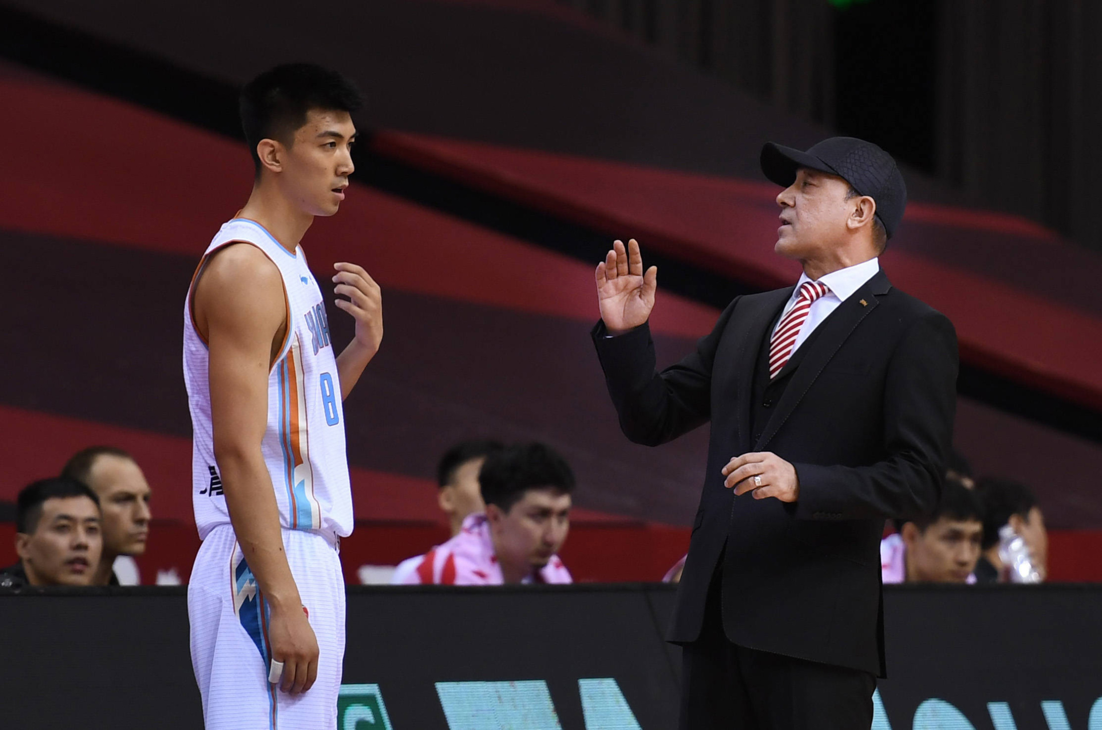 雷火电竞下载-包含新疆队应对上海队，实力对比颇具看头的词条