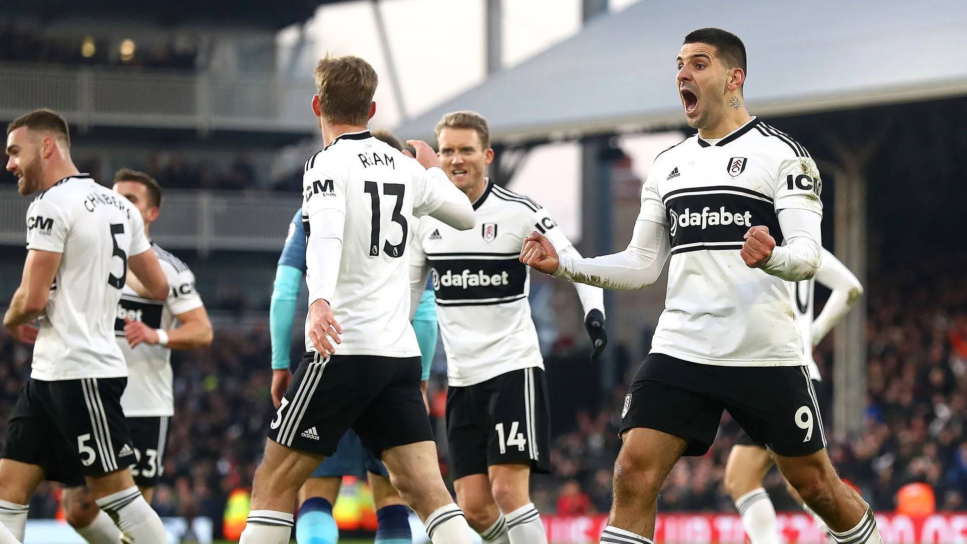 斯图加特主场战胜对手，展现团队凝聚力的简单介绍