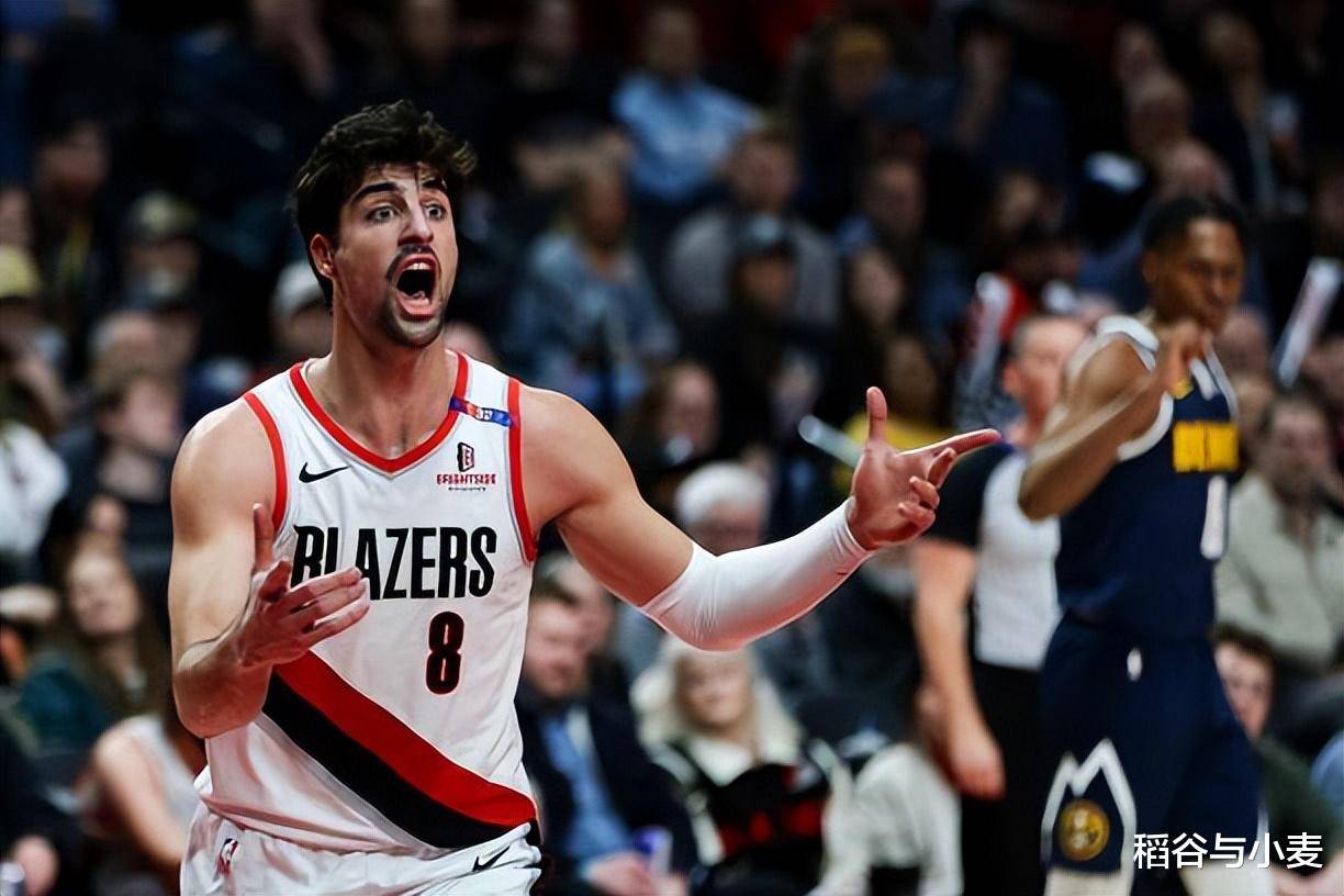 包含开拓者内部纷争，利拉德高效表现无法带领球队取胜的词条