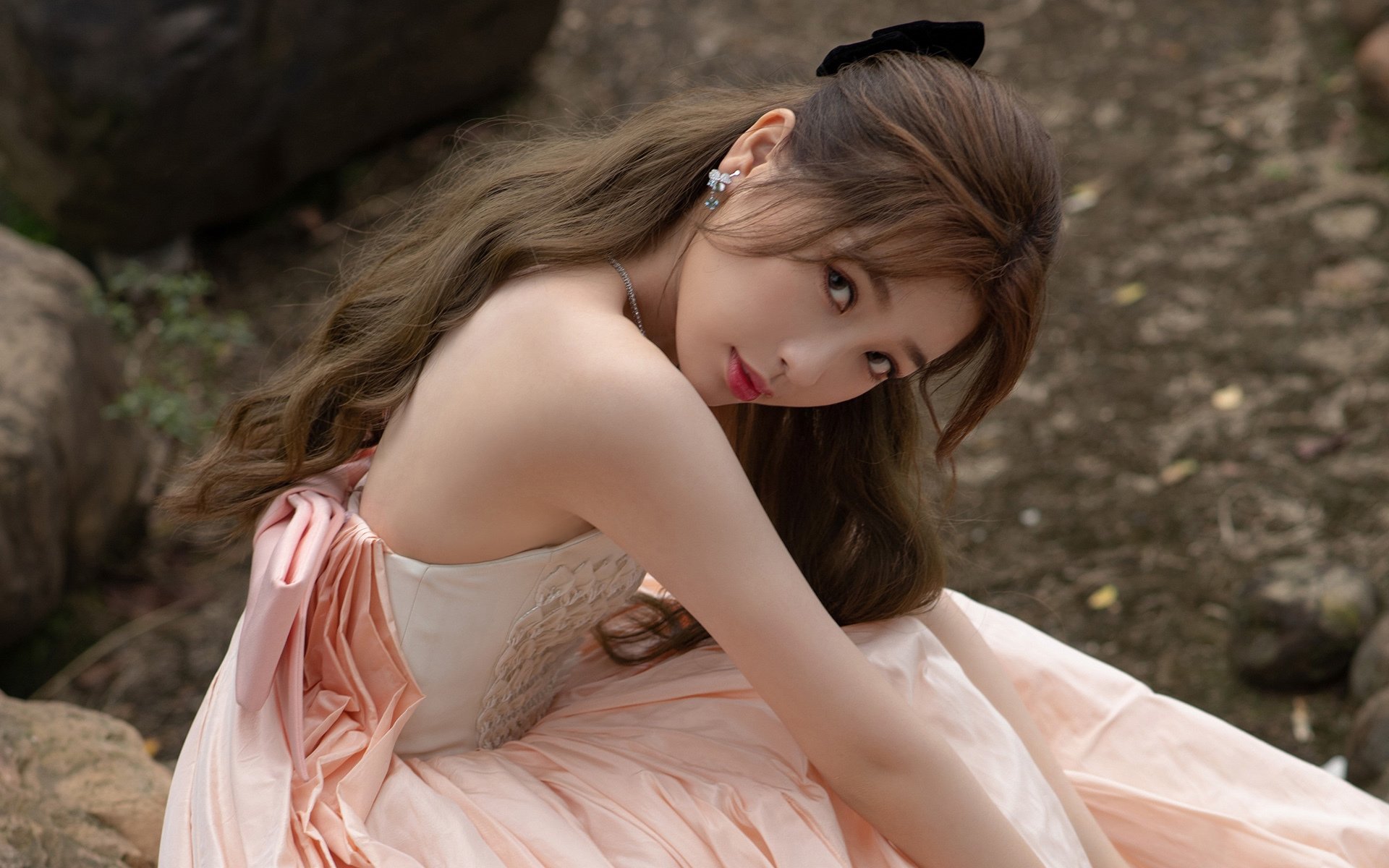 乾坤挪移!法比尼奥客串中卫导演逆转,挪威力克莱比锡的战术奇招