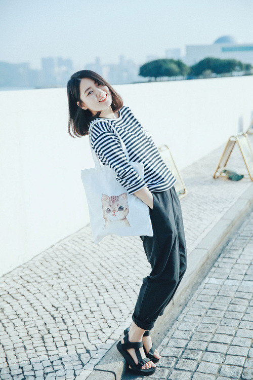 篮球之夜德比回声，布伦森用赛场魔法，诠释西班牙足球未竟的史诗